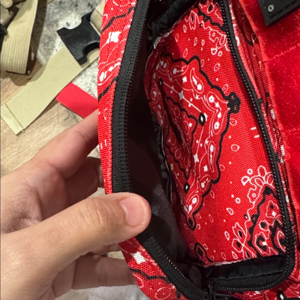 WOLFPAK Mini Red Patterned Backpack - Picture 4 of 9